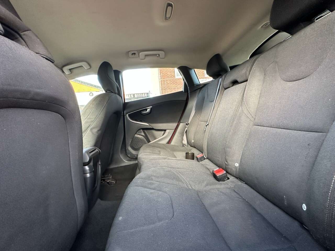 2014 VOLVO V40 2014 VOLVO V40