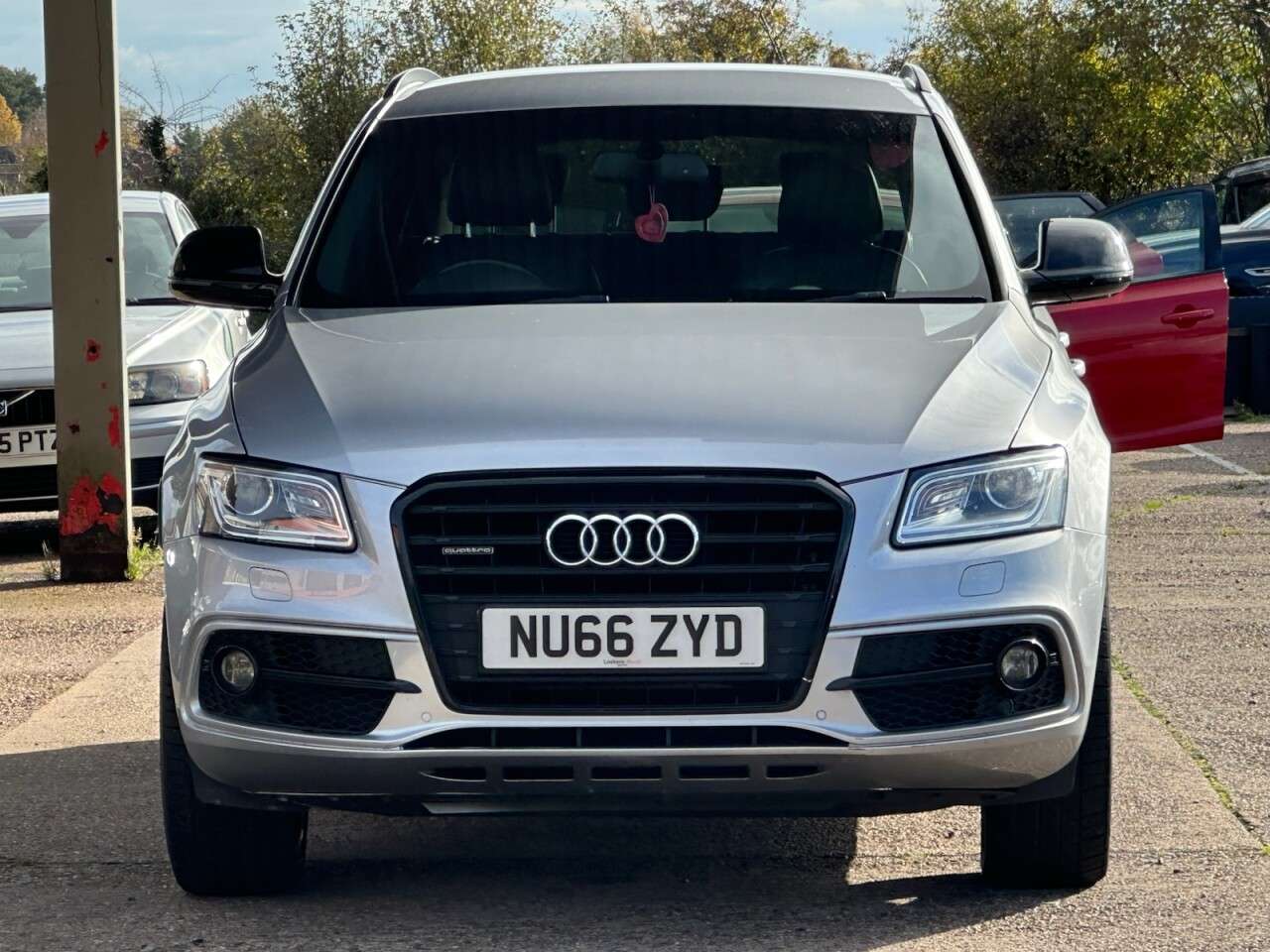 A 2016 AUDI Q5 2.0 TDI S line Plus SUV 5dr Diesel S Tronic quattro Euro 6 (s/s) (190 ps) * A 2016 AUDI Q5 2.0 TDI S line Plus SUV 5dr Diesel S Tronic quattro Euro 6 (s/s) (190 ps) *