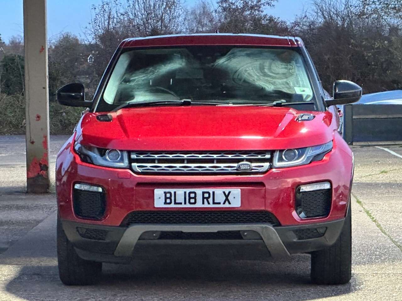 A 2018 LAND ROVER RANGE ROVER EVOQUE 2.0 TD4 SE Tech SUV 5dr Diesel Manual 4WD Euro 6 (s/s) (180 ps) **SATNAV~SE A 2018 LAND ROVER RANGE ROVER EVOQUE 2.0 TD4 SE Tech SUV 5dr Diesel Manual 4WD Euro 6 (s/s) (180 ps) **SATNAV~SE
