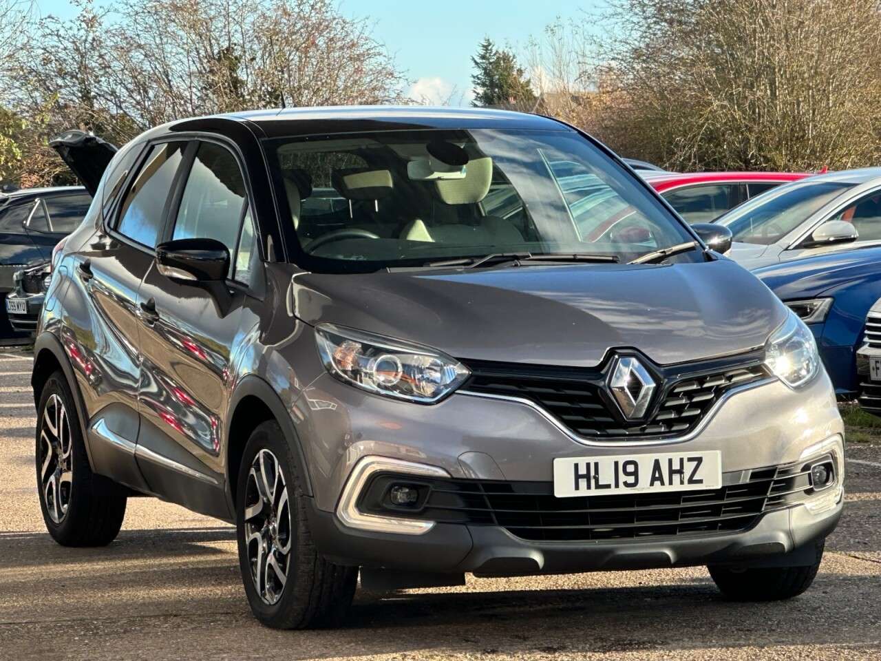 A 2019 RENAULT CAPTUR 1.5 dCi ENERGY Iconic SUV 5dr Diesel Manual Euro 6 (s/s) (90 ps) **HPI CLEA A 2019 RENAULT CAPTUR 1.5 dCi ENERGY Iconic SUV 5dr Diesel Manual Euro 6 (s/s) (90 ps) **HPI CLEA