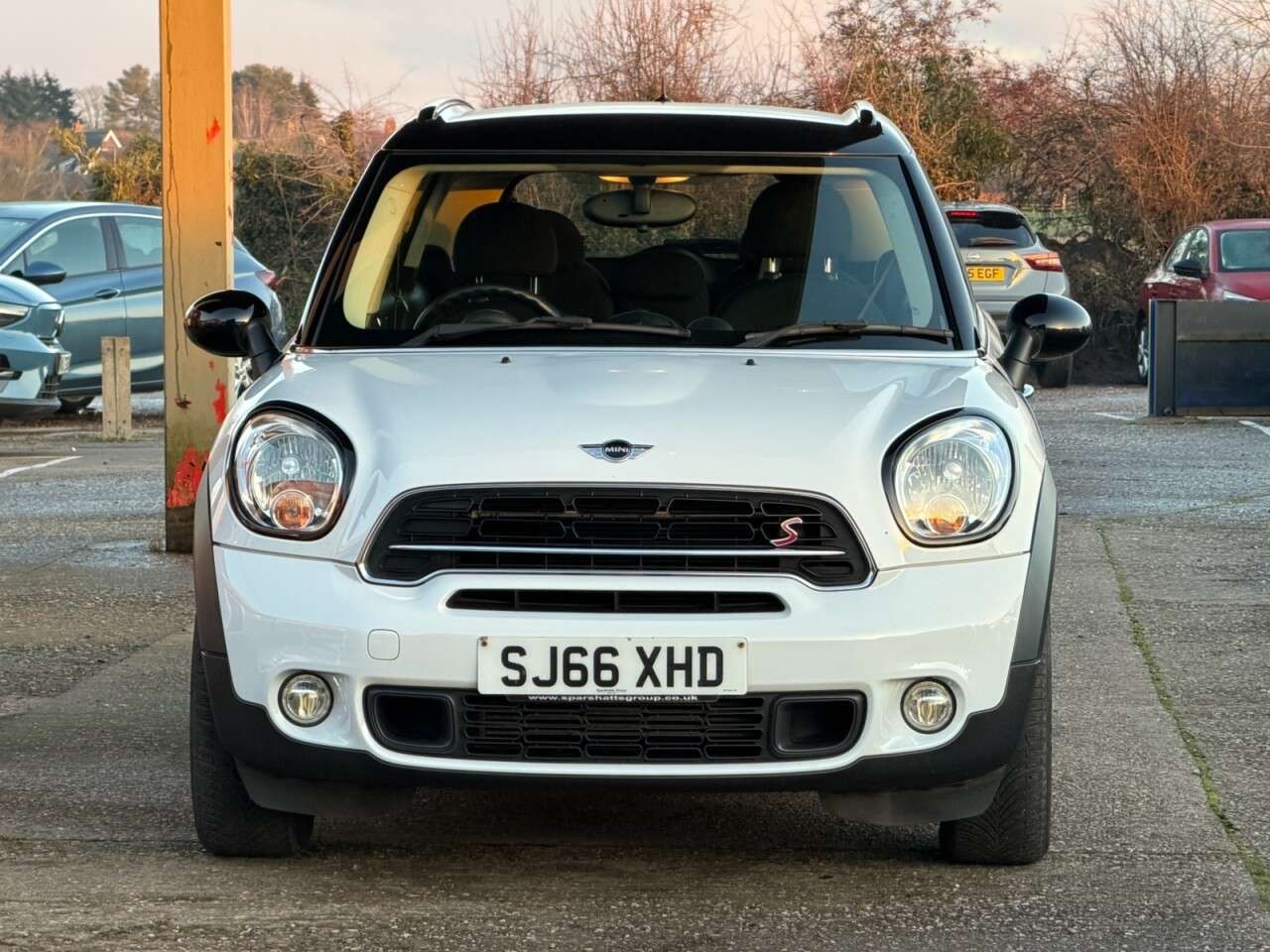 A 2016 MINI COUNTRYMAN 2.0 Cooper SD SUV 5dr Diesel Manual Euro 5 (s/s) (143 ps) **HPI CLEAR~FRESH A 2016 MINI COUNTRYMAN 2.0 Cooper SD SUV 5dr Diesel Manual Euro 5 (s/s) (143 ps) **HPI CLEAR~FRESH