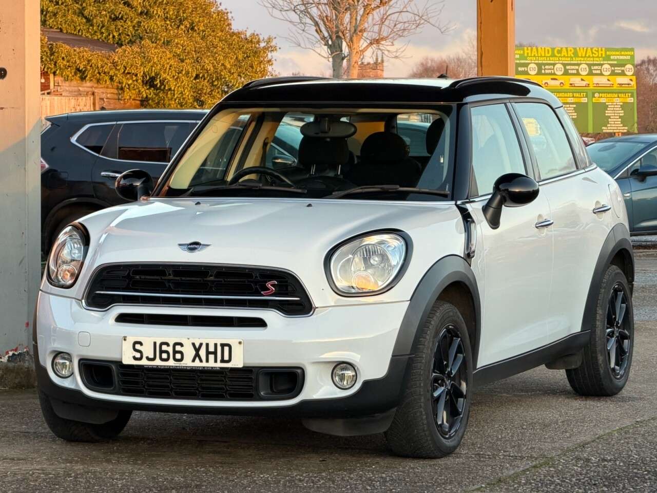A 2016 MINI COUNTRYMAN 2.0 Cooper SD SUV 5dr Diesel Manual Euro 5 (s/s) (143 ps) **HPI CLEAR~FRESH A 2016 MINI COUNTRYMAN 2.0 Cooper SD SUV 5dr Diesel Manual Euro 5 (s/s) (143 ps) **HPI CLEAR~FRESH