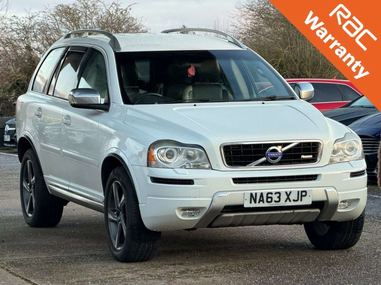 A 2013 VOLVO XC90 2.4 D5 R-Design Nav SUV 5dr Diesel Geartronic 4WD Euro 5 (200 ps) **HPI CLE A 2013 VOLVO XC90 2.4 D5 R-Design Nav SUV 5dr Diesel Geartronic 4WD Euro 5 (200 ps) **HPI CLE
