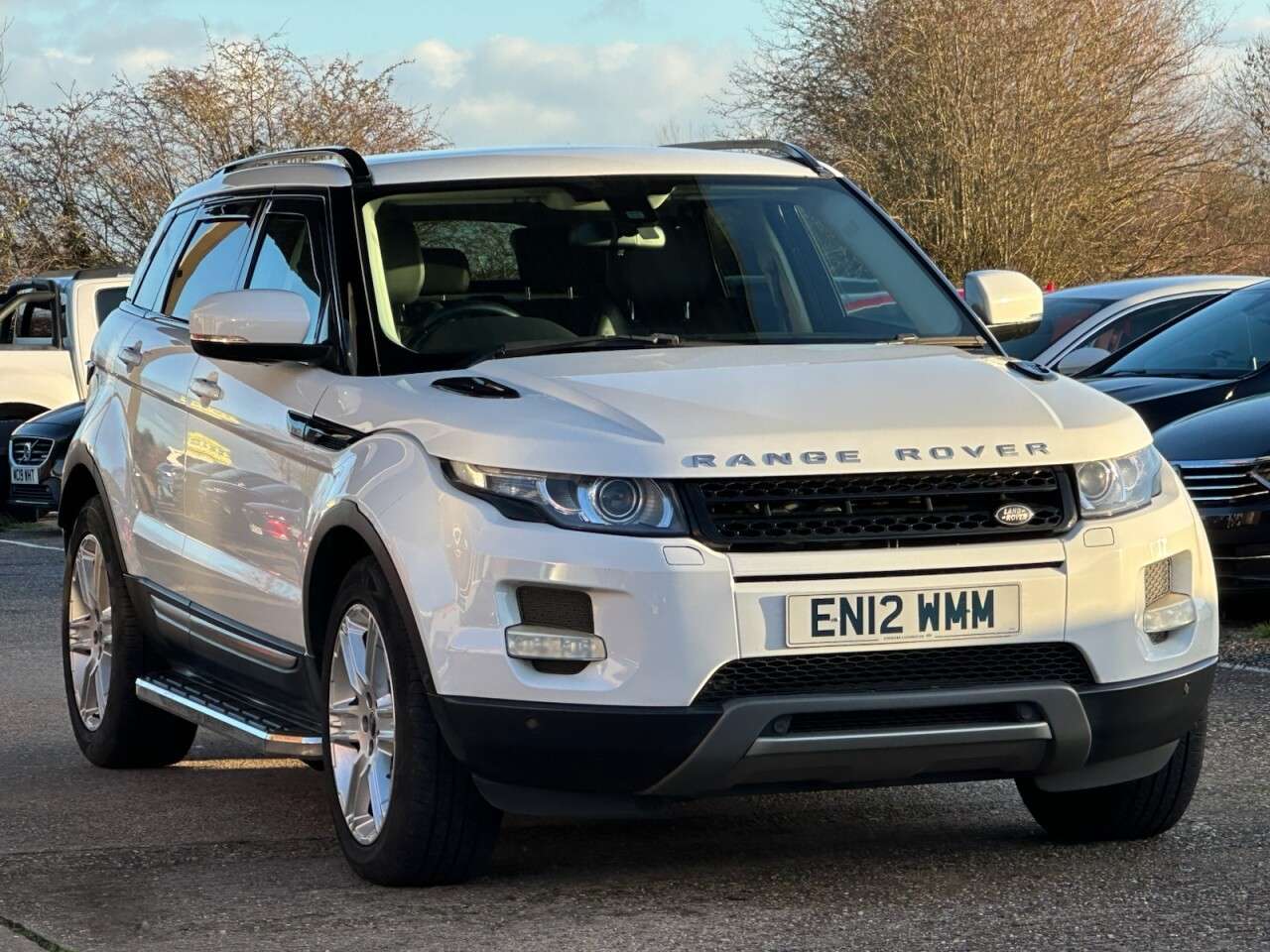 A 2012 LAND ROVER RANGE ROVER EVOQUE 2.2 SD4 Pure SUV 5dr Diesel Auto 4WD Euro 5 (190 ps) **SATNAV~LEATHER~SENSO A 2012 LAND ROVER RANGE ROVER EVOQUE 2.2 SD4 Pure SUV 5dr Diesel Auto 4WD Euro 5 (190 ps) **SATNAV~LEATHER~SENSO