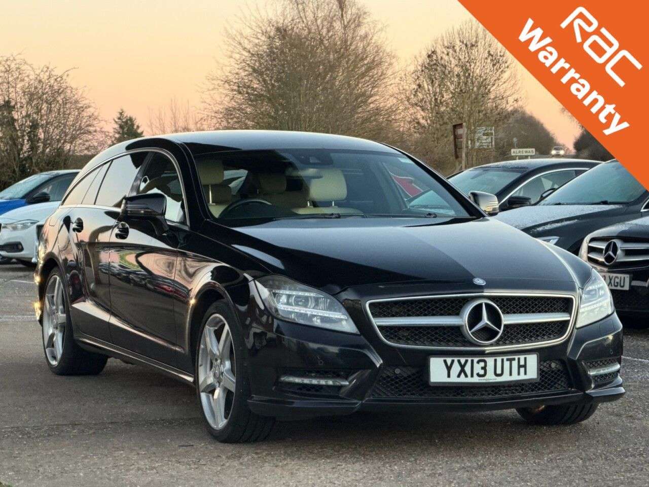A 2013 MERCEDES-BENZ CLS CLASS 3.0 CLS350 CDI V6 BlueEfficiency AMG Sport Shooting Brake 5dr Diesel G-Tron A 2013 MERCEDES-BENZ CLS CLASS 3.0 CLS350 CDI V6 BlueEfficiency AMG Sport Shooting Brake 5dr Diesel G-Tron