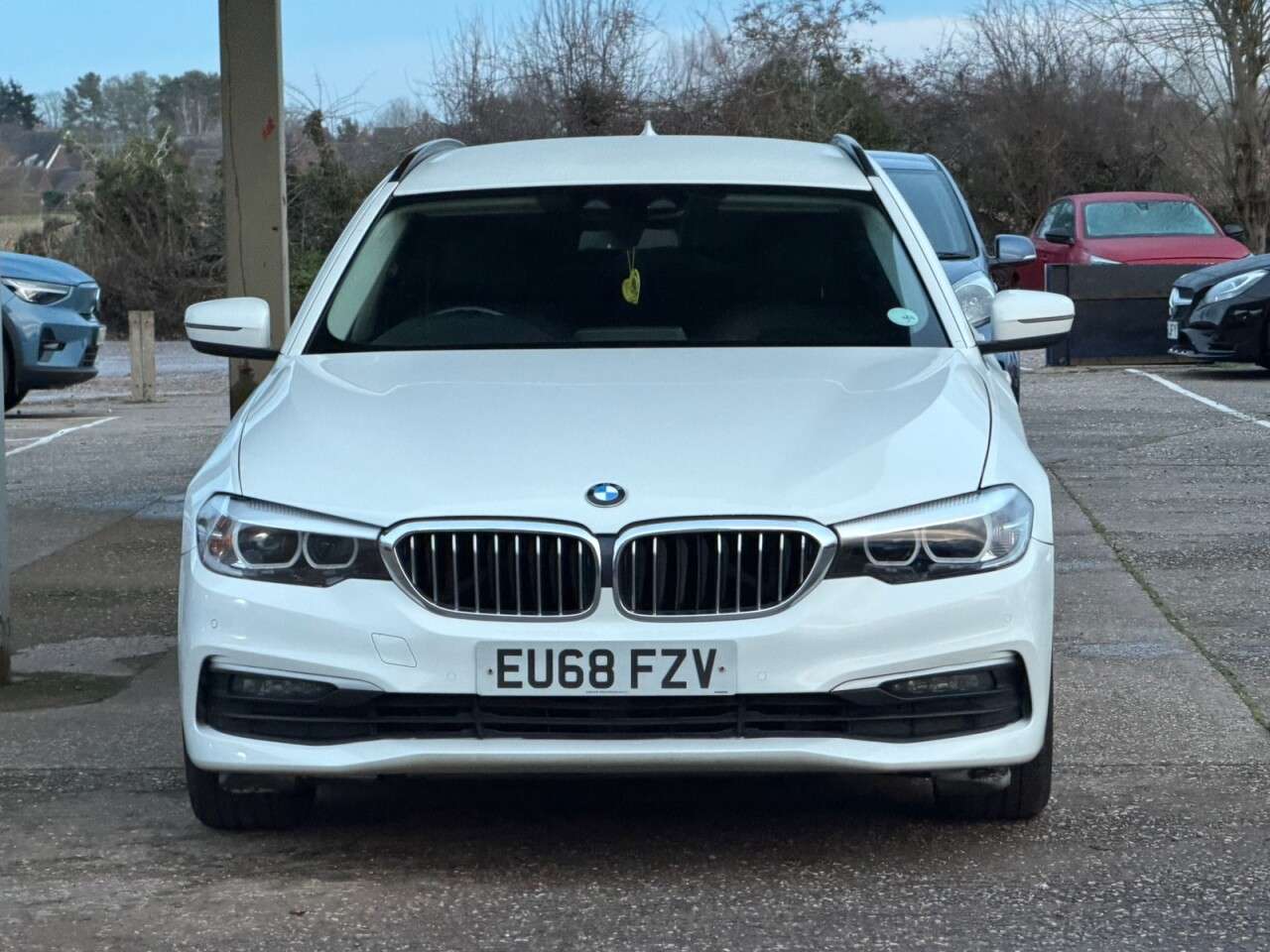 A 2019 BMW 5 SERIES 2.0 530i GPF SE Touring 5dr Petrol Auto Euro 6 (s/s) (252 ps) **LEATHER~SEN A 2019 BMW 5 SERIES 2.0 530i GPF SE Touring 5dr Petrol Auto Euro 6 (s/s) (252 ps) **LEATHER~SEN