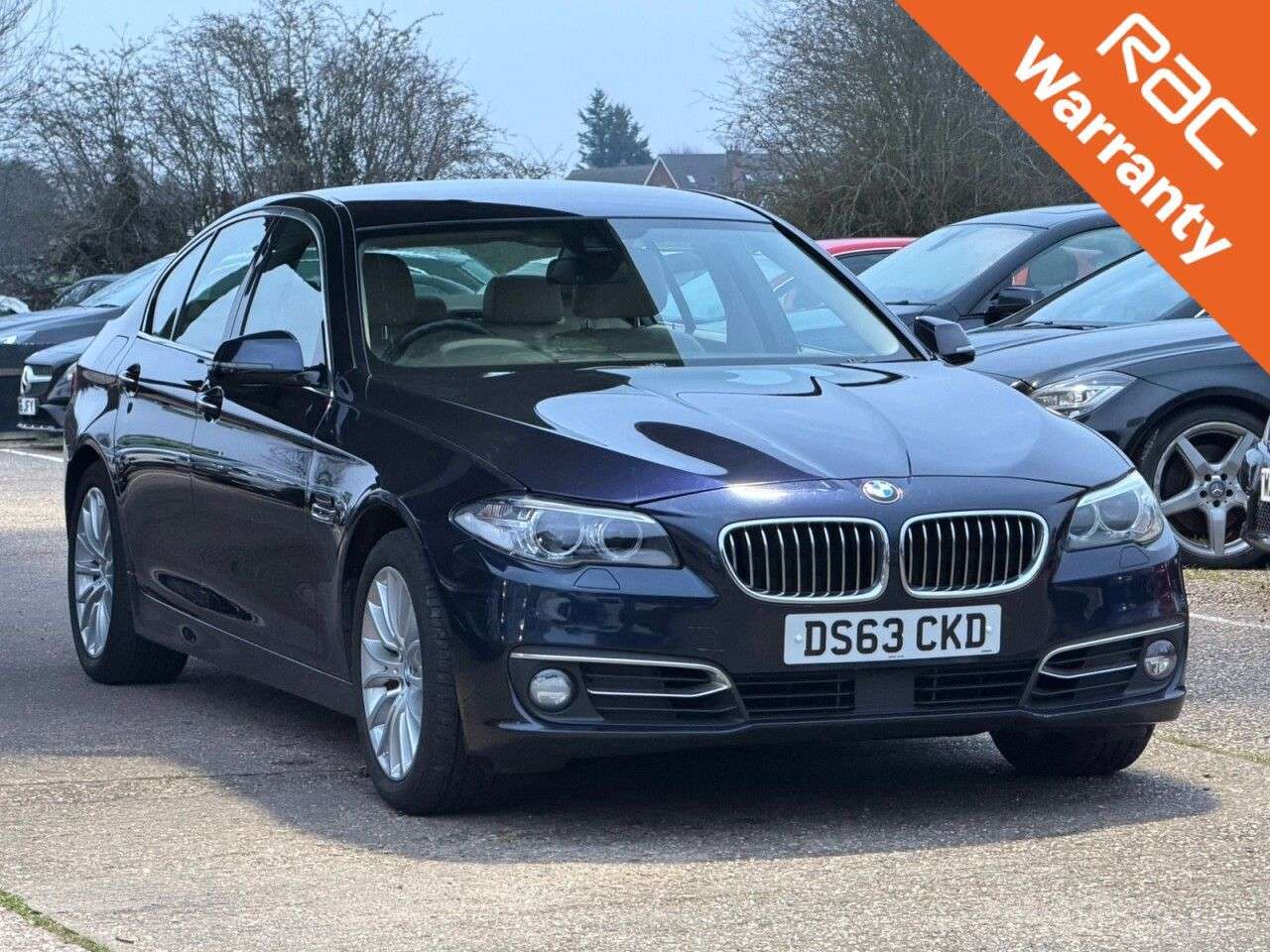 A 2013 BMW 5 SERIES 2.0 525d Luxury Saloon 4dr Diesel Auto Euro 6 (s/s) (218 ps) **SATNAV~LEATH A 2013 BMW 5 SERIES 2.0 525d Luxury Saloon 4dr Diesel Auto Euro 6 (s/s) (218 ps) **SATNAV~LEATH