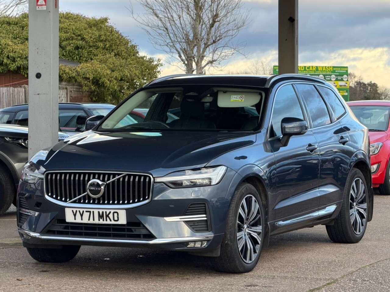 A 2021 VOLVO XC60 2.0 B4 MHEV Inscription Pro SUV 5dr Diesel Hybrid Auto AWD Euro 6 (s/s) (19 A 2021 VOLVO XC60 2.0 B4 MHEV Inscription Pro SUV 5dr Diesel Hybrid Auto AWD Euro 6 (s/s) (19