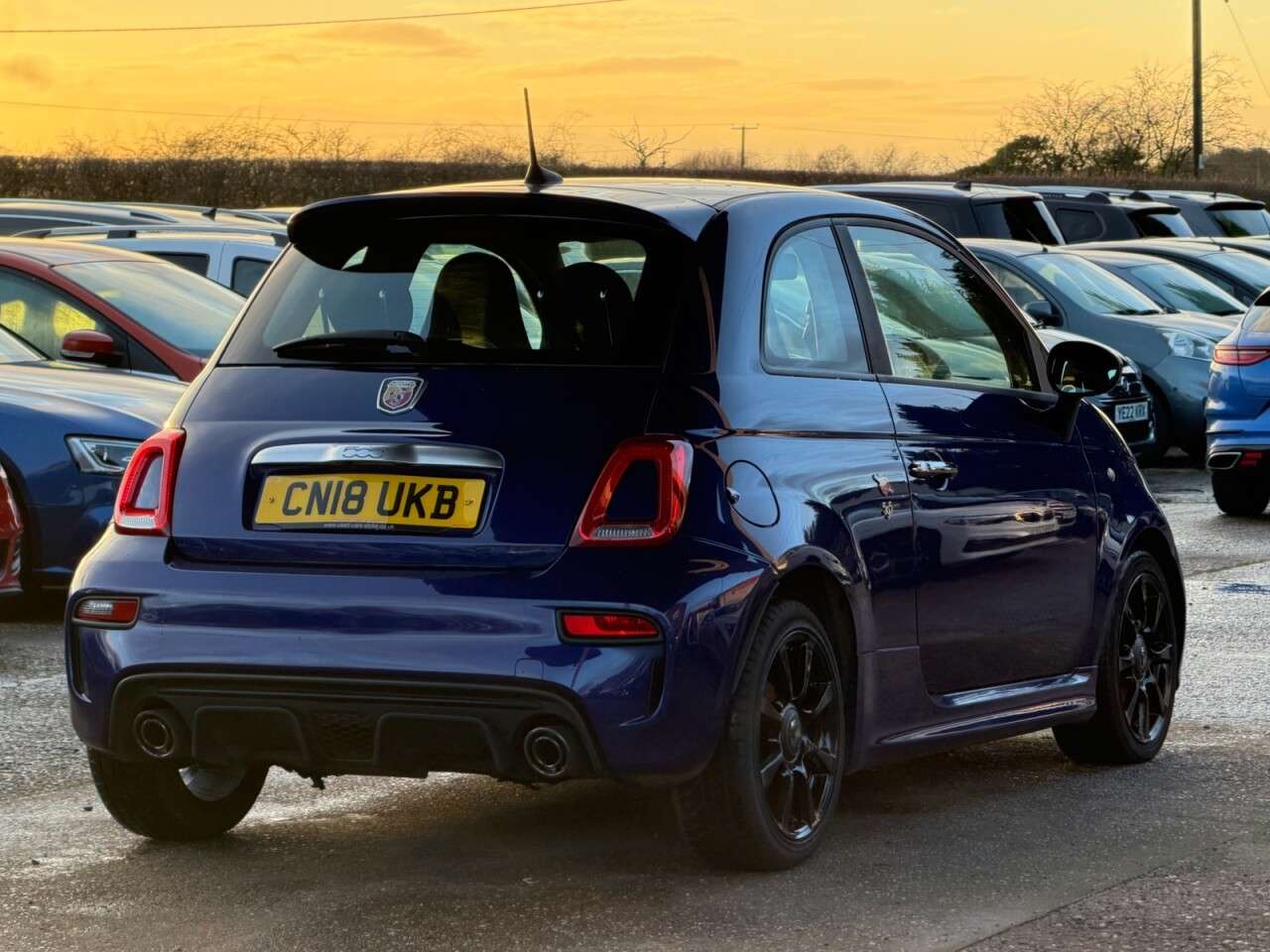 2018 ABARTH 595 2018 ABARTH 595