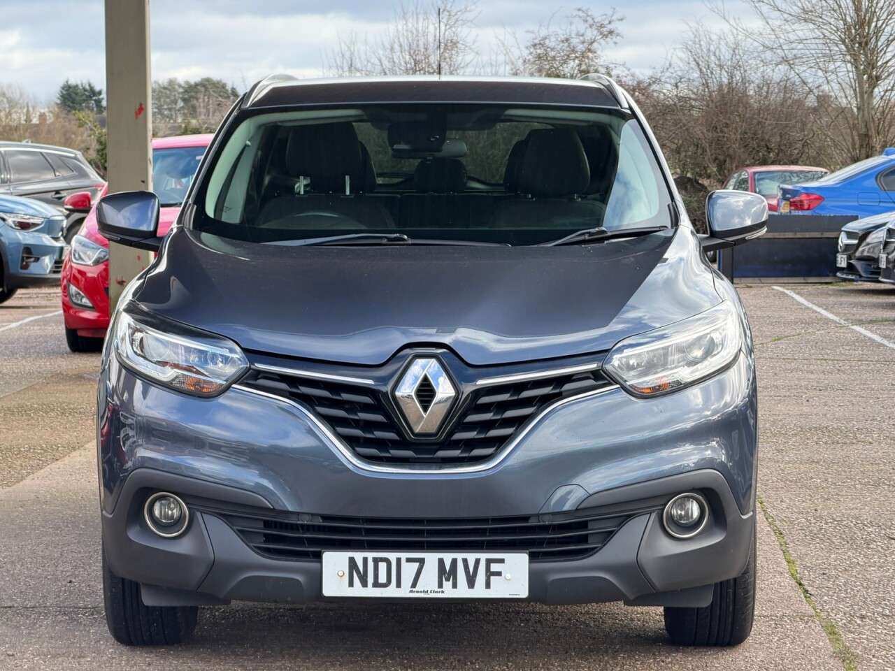 A 2017 RENAULT KADJAR 1.2 TCe Dynamique Nav SUV 5dr Petrol Manual Euro 6 (s/s) (130 ps) **HPI CLE A 2017 RENAULT KADJAR 1.2 TCe Dynamique Nav SUV 5dr Petrol Manual Euro 6 (s/s) (130 ps) **HPI CLE