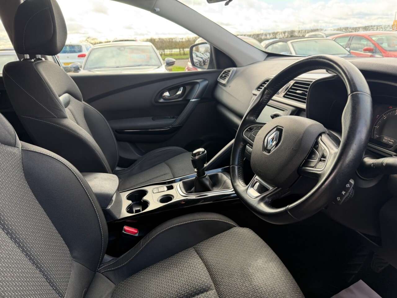 2017 RENAULT KADJAR 2017 RENAULT KADJAR