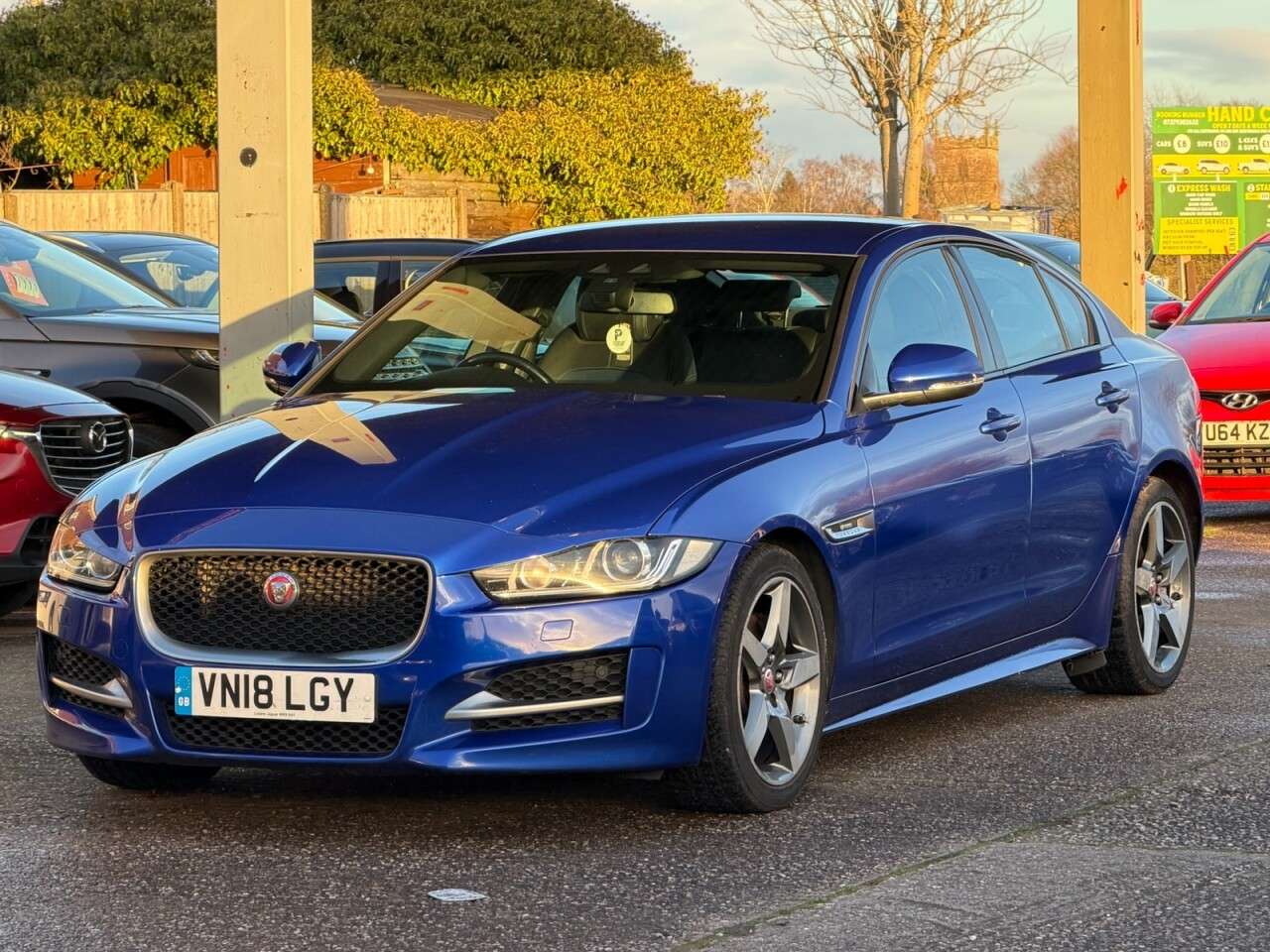 A 2018 JAGUAR XE 2.0d R-Sport Saloon 4dr Diesel Auto Euro 6 (s/s) (180 ps) **SATNAV~LEATHER~ A 2018 JAGUAR XE 2.0d R-Sport Saloon 4dr Diesel Auto Euro 6 (s/s) (180 ps) **SATNAV~LEATHER~