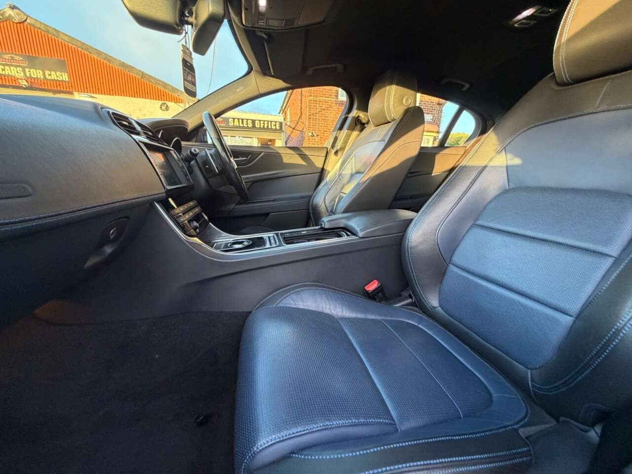 2018 JAGUAR XE 2018 JAGUAR XE