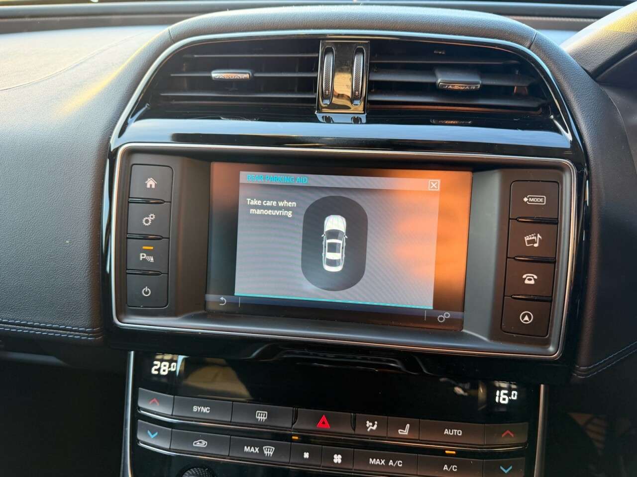 2018 JAGUAR XE 2018 JAGUAR XE