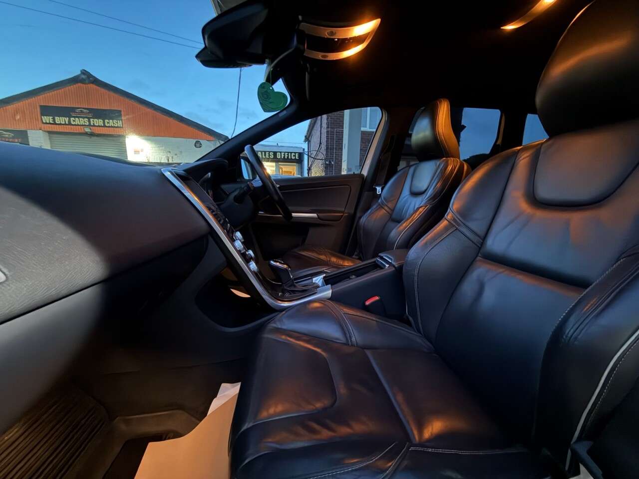 2015 VOLVO XC60 2015 VOLVO XC60