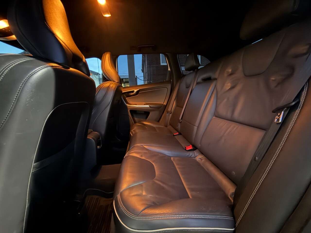 2015 VOLVO XC60 2015 VOLVO XC60