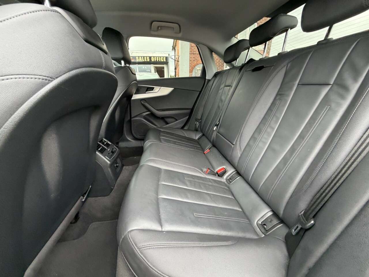 2021 AUDI A4 2021 AUDI A4