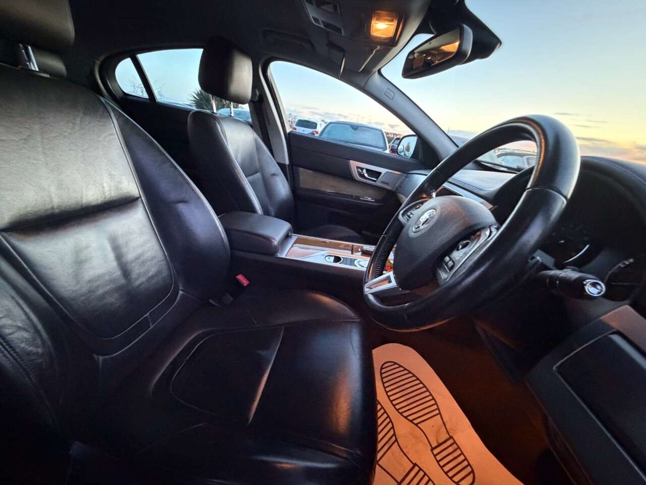 2012 JAGUAR XF 2012 JAGUAR XF