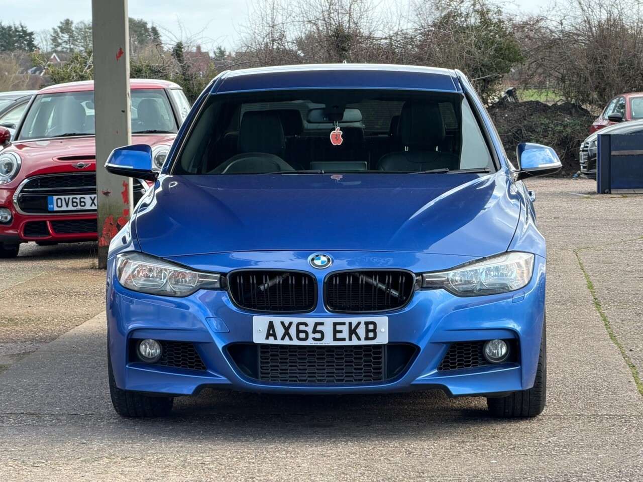 A 2016 BMW 3 SERIES 2.0 318d M Sport Saloon 4dr Diesel Manual Euro 6 (s/s) (150 ps) **LEATHER~F A 2016 BMW 3 SERIES 2.0 318d M Sport Saloon 4dr Diesel Manual Euro 6 (s/s) (150 ps) **LEATHER~F