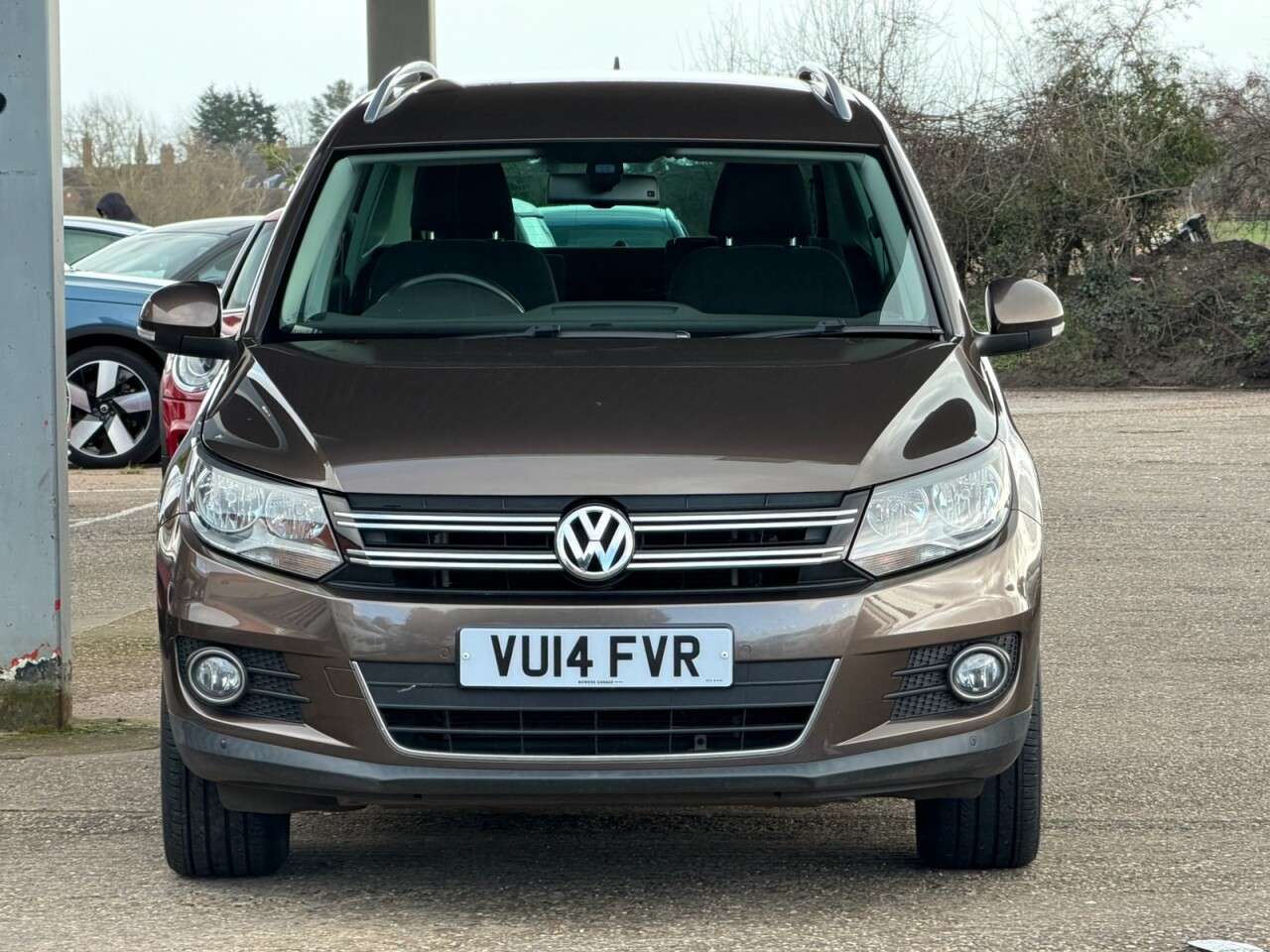 A 2014 VOLKSWAGEN TIGUAN 2.0 TDI BlueMotion Tech Match SUV 5dr Diesel DSG 4WD Euro 5 (s/s) (140 ps) A 2014 VOLKSWAGEN TIGUAN 2.0 TDI BlueMotion Tech Match SUV 5dr Diesel DSG 4WD Euro 5 (s/s) (140 ps)