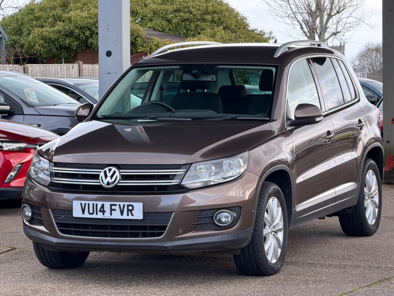 A 2014 VOLKSWAGEN TIGUAN 2.0 TDI BlueMotion Tech Match SUV 5dr Diesel DSG 4WD Euro 5 (s/s) (140 ps) A 2014 VOLKSWAGEN TIGUAN 2.0 TDI BlueMotion Tech Match SUV 5dr Diesel DSG 4WD Euro 5 (s/s) (140 ps)