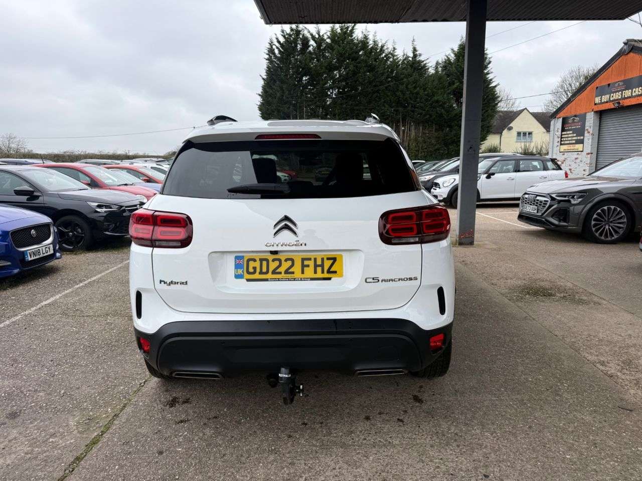 A 2022 CITROEN C5 AIRCROSS 1.6 13.2kWh Shine Plus SUV 5dr Petrol Plug-in Hybrid e-EAT8 Euro 6 (s/s) (2 A 2022 CITROEN C5 AIRCROSS 1.6 13.2kWh Shine Plus SUV 5dr Petrol Plug-in Hybrid e-EAT8 Euro 6 (s/s) (2