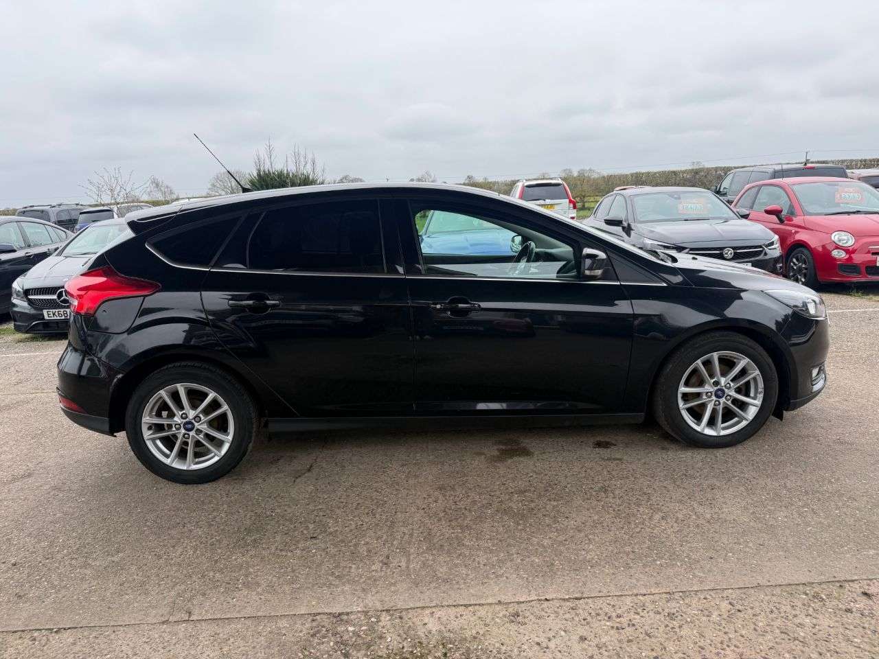 A 2014 FORD FOCUS 1.6 TDCi Zetec Hatchback 5dr Diesel Manual Euro 5 (s/s) (115 ps) NEW GEAD G A 2014 FORD FOCUS 1.6 TDCi Zetec Hatchback 5dr Diesel Manual Euro 5 (s/s) (115 ps) NEW GEAD G