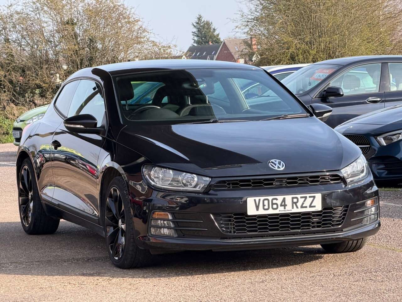 A 2014 VOLKSWAGEN SCIROCCO 2.0 TDI BlueMotion Tech GT Hatchback 3dr Diesel Manual Euro 6 (s/s) (150 ps A 2014 VOLKSWAGEN SCIROCCO 2.0 TDI BlueMotion Tech GT Hatchback 3dr Diesel Manual Euro 6 (s/s) (150 ps
