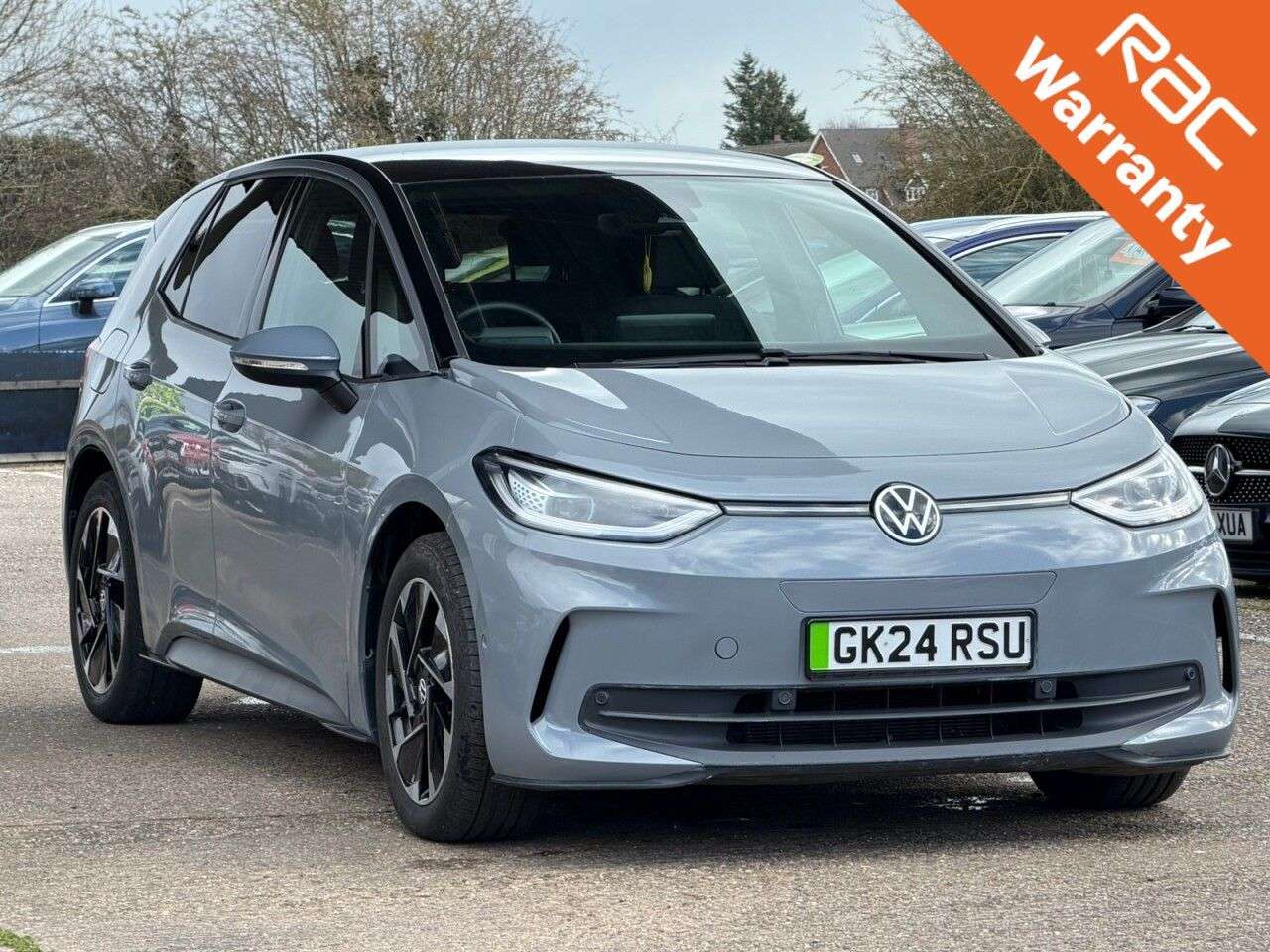 A 2024 VOLKSWAGEN ID.3 Pro 58kWh Match Hatchback 5dr Electric Auto (204 ps) TOP SPCES 10K MILES ON A 2024 VOLKSWAGEN ID.3 Pro 58kWh Match Hatchback 5dr Electric Auto (204 ps) TOP SPCES 10K MILES ON