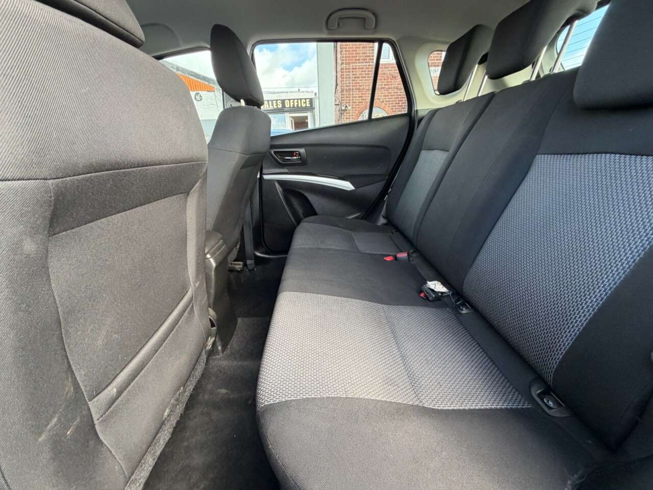 2015 SUZUKI SX4 S-CROSS 2015 SUZUKI SX4 S-CROSS