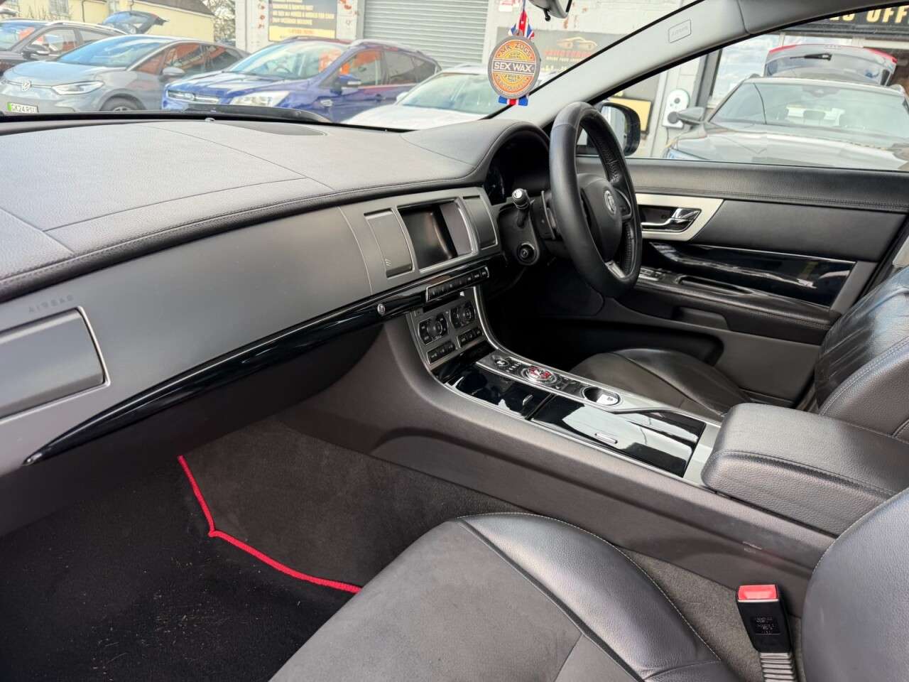 2012 JAGUAR XF 2012 JAGUAR XF