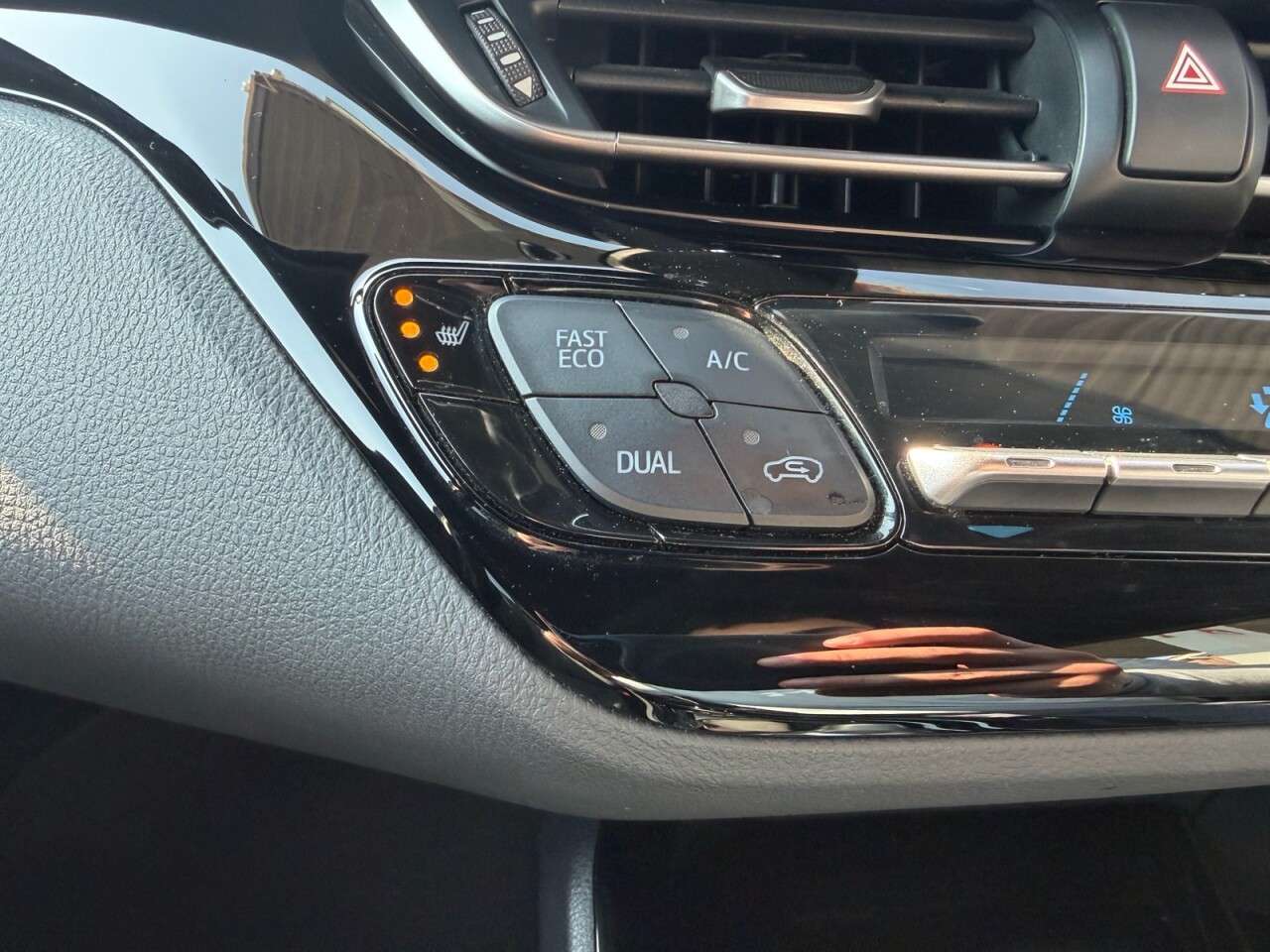 2021 TOYOTA C-HR 2021 TOYOTA C-HR