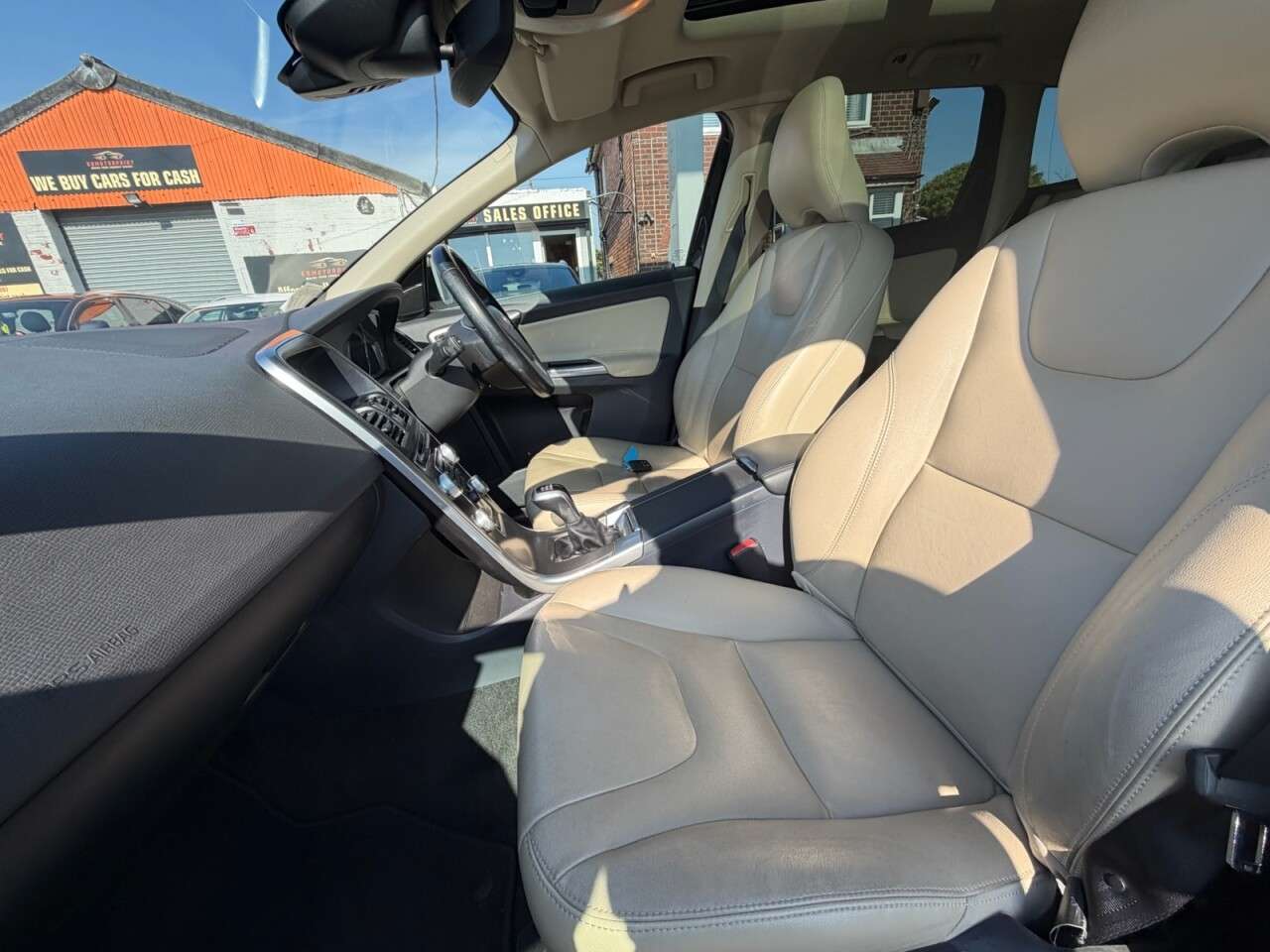 2015 VOLVO XC60 2015 VOLVO XC60