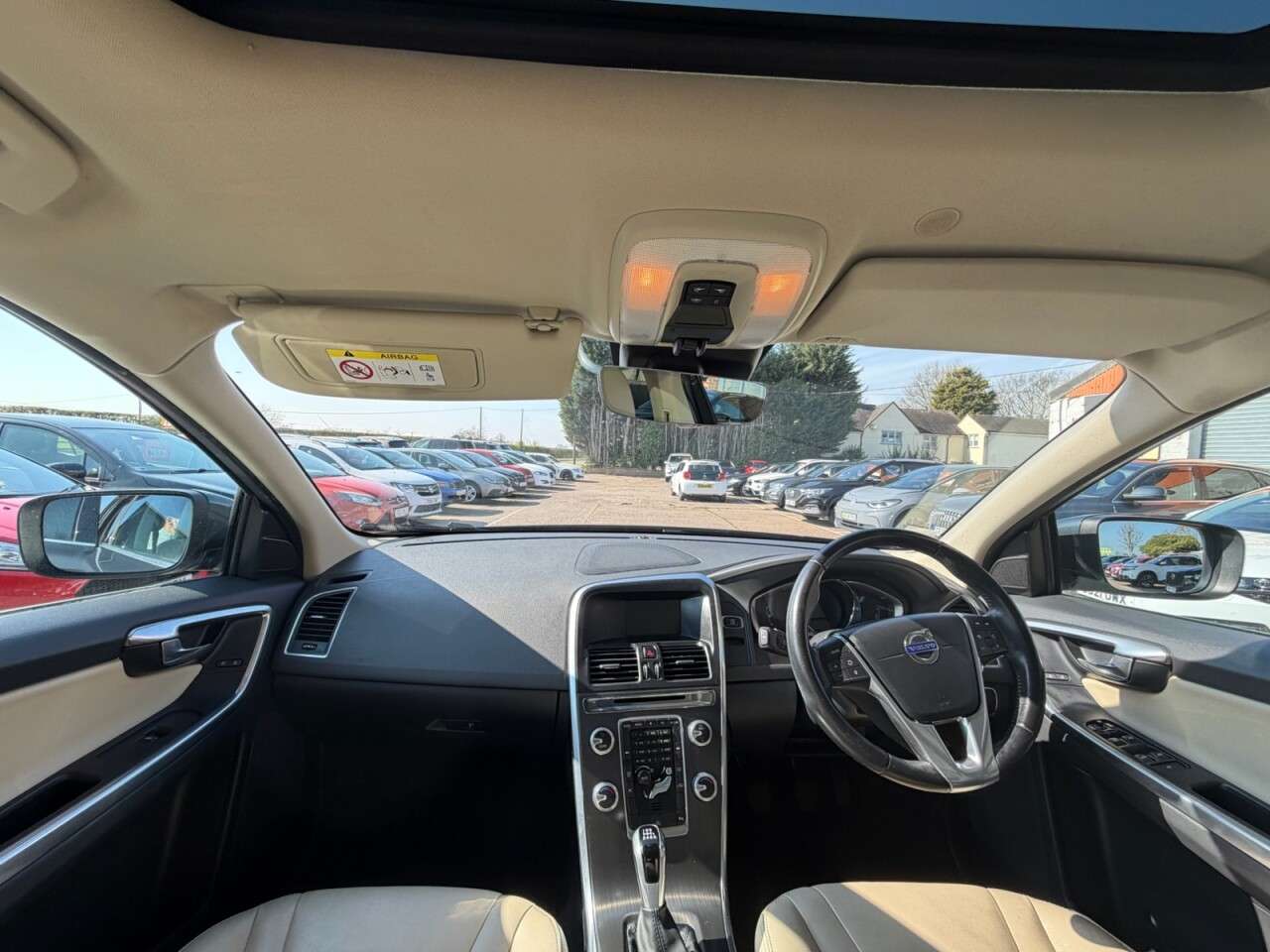 2015 VOLVO XC60 2015 VOLVO XC60