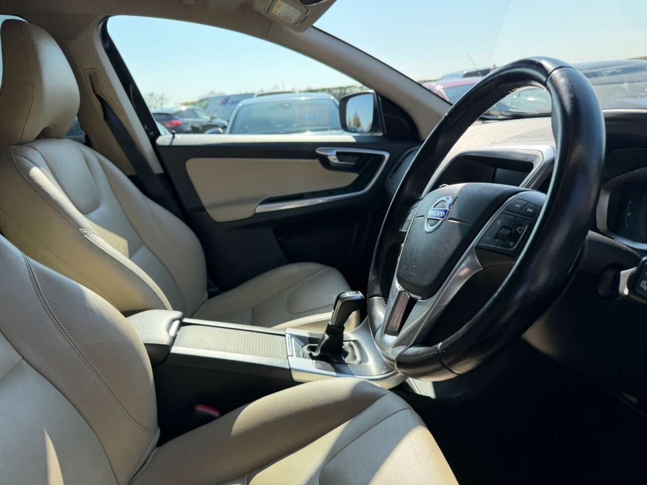 2015 VOLVO XC60 2015 VOLVO XC60