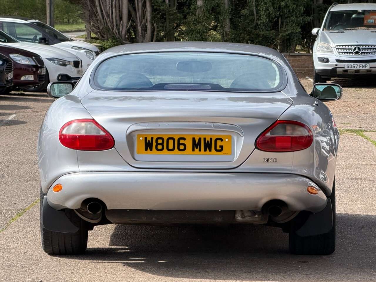 2000 JAGUAR XK8 2000 JAGUAR XK8