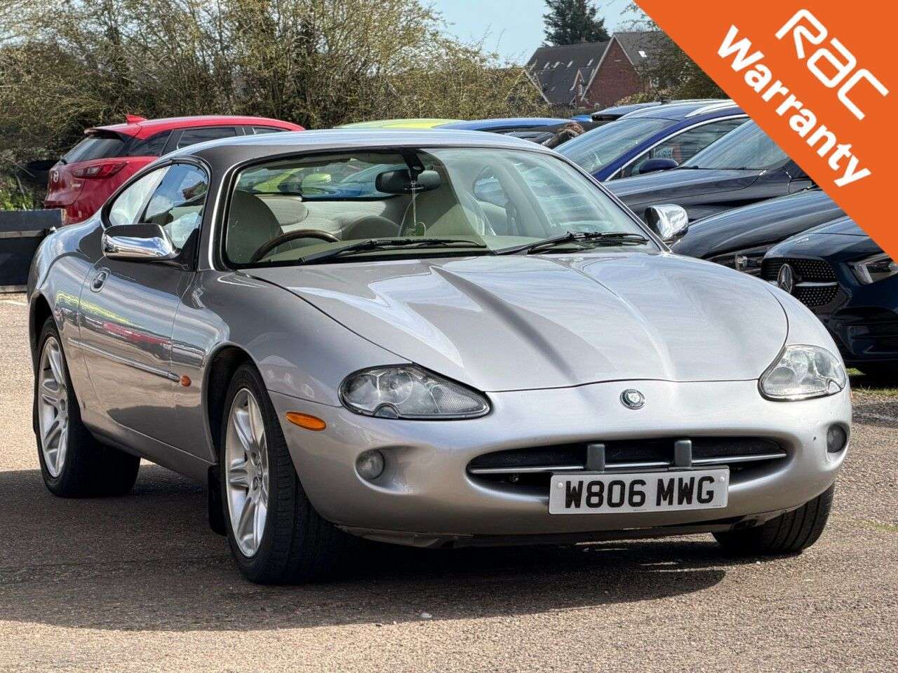 A 2000 JAGUAR XK8 4.0 Coupe 2dr Petrol Automatic (281 g/km, 290 bhp) **HPI CLEAR~FRESH MOT+SV A 2000 JAGUAR XK8 4.0 Coupe 2dr Petrol Automatic (281 g/km, 290 bhp) **HPI CLEAR~FRESH MOT+SV