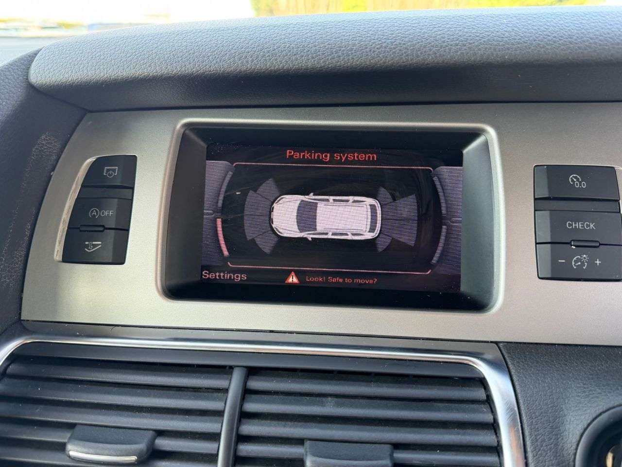 2011 AUDI Q7 2011 AUDI Q7