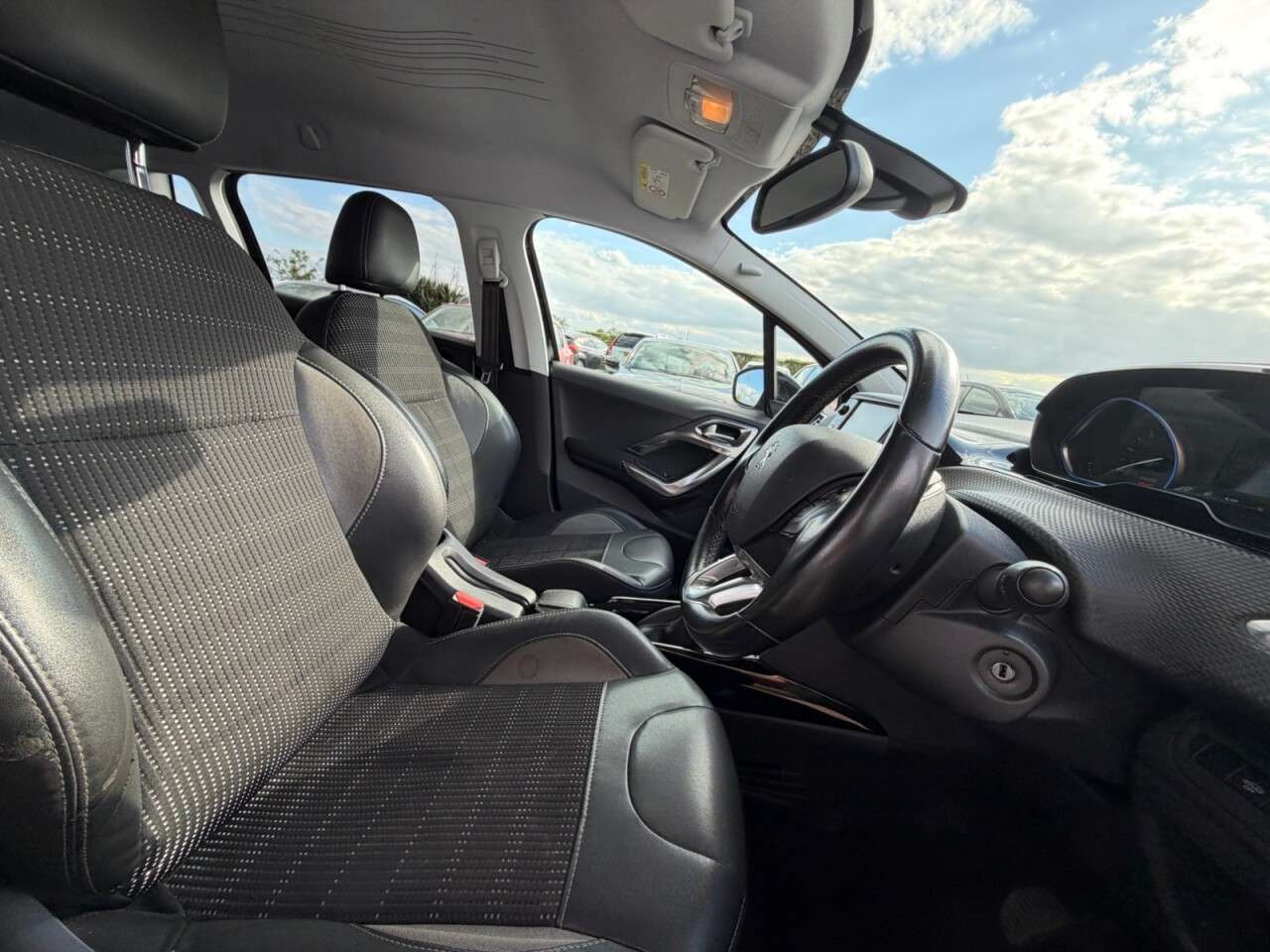 2016 PEUGEOT 2008 2016 PEUGEOT 2008
