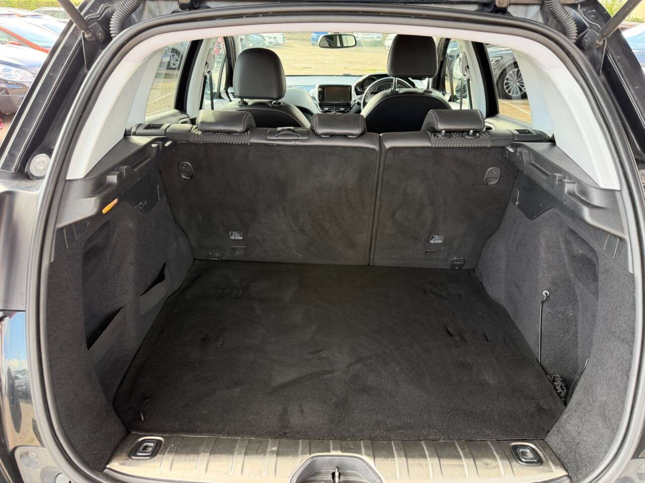 2016 PEUGEOT 2008 2016 PEUGEOT 2008