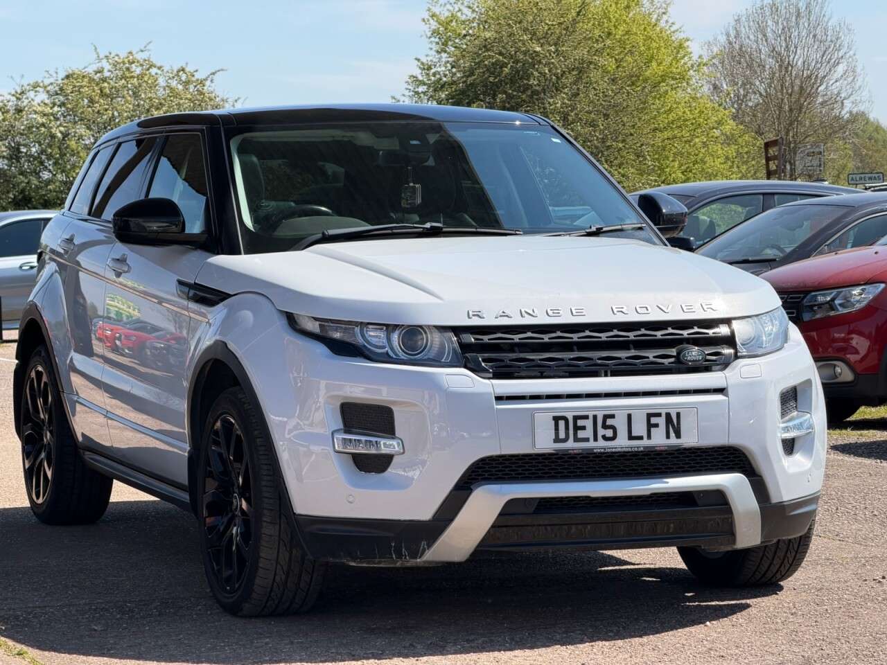 A 2015 LAND ROVER RANGE ROVER EVOQUE 2.2 SD4 Dynamic SUV 5dr Diesel Auto 4WD Euro 5 (s/s) (190 ps) **LEATHER~SAT A 2015 LAND ROVER RANGE ROVER EVOQUE 2.2 SD4 Dynamic SUV 5dr Diesel Auto 4WD Euro 5 (s/s) (190 ps) **LEATHER~SAT