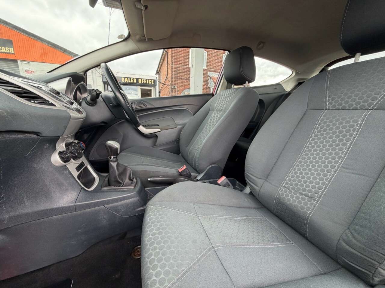 2010 FORD FIESTA 2010 FORD FIESTA