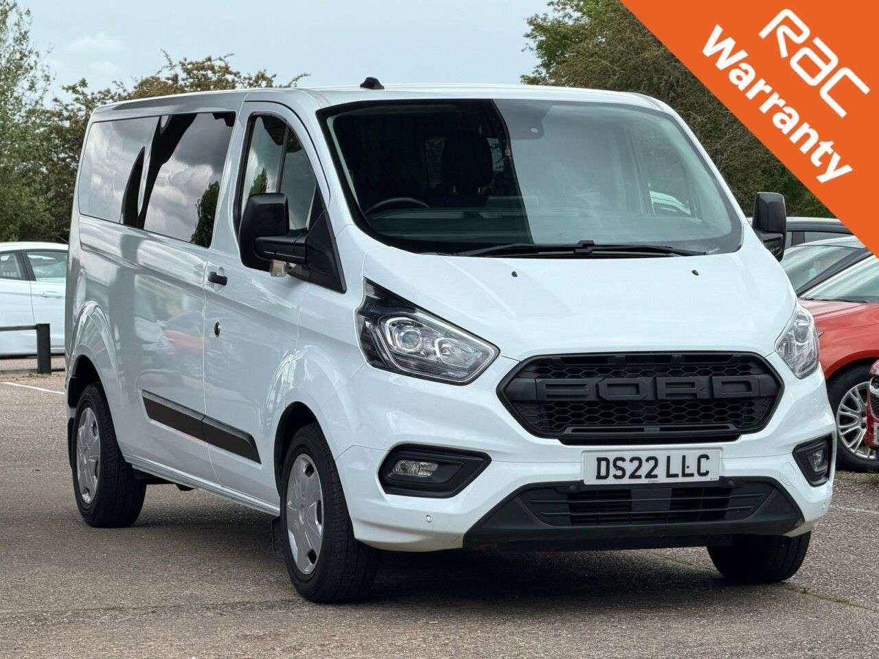 A 2022 FORD TRANSIT CUSTOM 2.0 320 EcoBlue Trend Kombi Double Cab 5dr Diesel Manual L2 H1 Euro 6 (s/s) A 2022 FORD TRANSIT CUSTOM 2.0 320 EcoBlue Trend Kombi Double Cab 5dr Diesel Manual L2 H1 Euro 6 (s/s)
