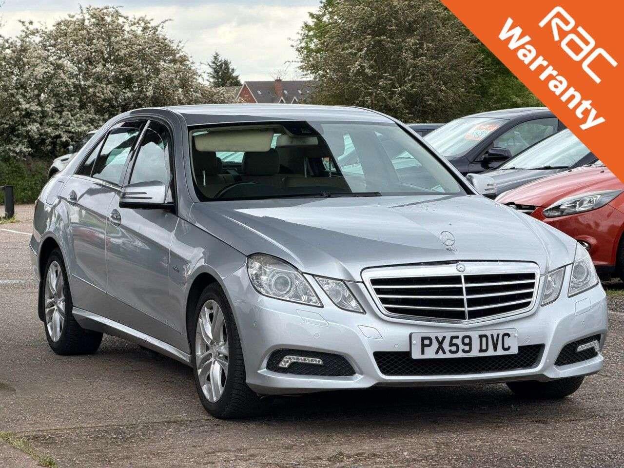 A 2009 MERCEDES-BENZ E-CLASS 3.0 E350 CDI V6 BlueEfficiency Avantgarde Saloon 4dr Diesel G-Tronic Euro 5 A 2009 MERCEDES-BENZ E-CLASS 3.0 E350 CDI V6 BlueEfficiency Avantgarde Saloon 4dr Diesel G-Tronic Euro 5