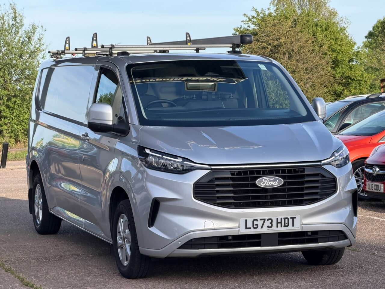 A 2023 FORD TRANSIT CUSTOM 2.0 300 EcoBlue Limited Panel Van 5dr Diesel Manual L2 H1 Euro 6 (s/s) (136 A 2023 FORD TRANSIT CUSTOM 2.0 300 EcoBlue Limited Panel Van 5dr Diesel Manual L2 H1 Euro 6 (s/s) (136