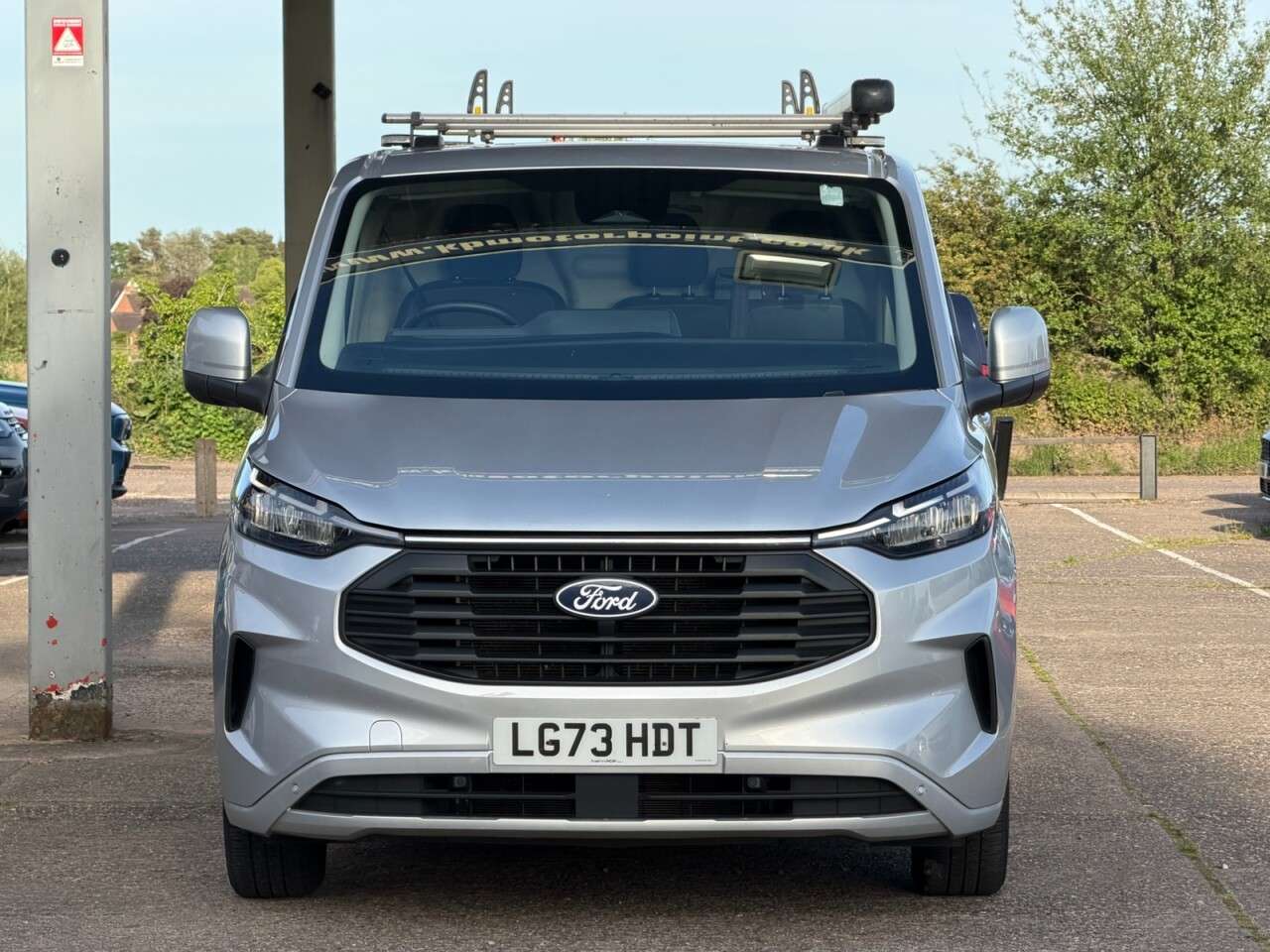 A 2023 FORD TRANSIT CUSTOM 2.0 300 EcoBlue Limited Panel Van 5dr Diesel Manual L2 H1 Euro 6 (s/s) (136 A 2023 FORD TRANSIT CUSTOM 2.0 300 EcoBlue Limited Panel Van 5dr Diesel Manual L2 H1 Euro 6 (s/s) (136
