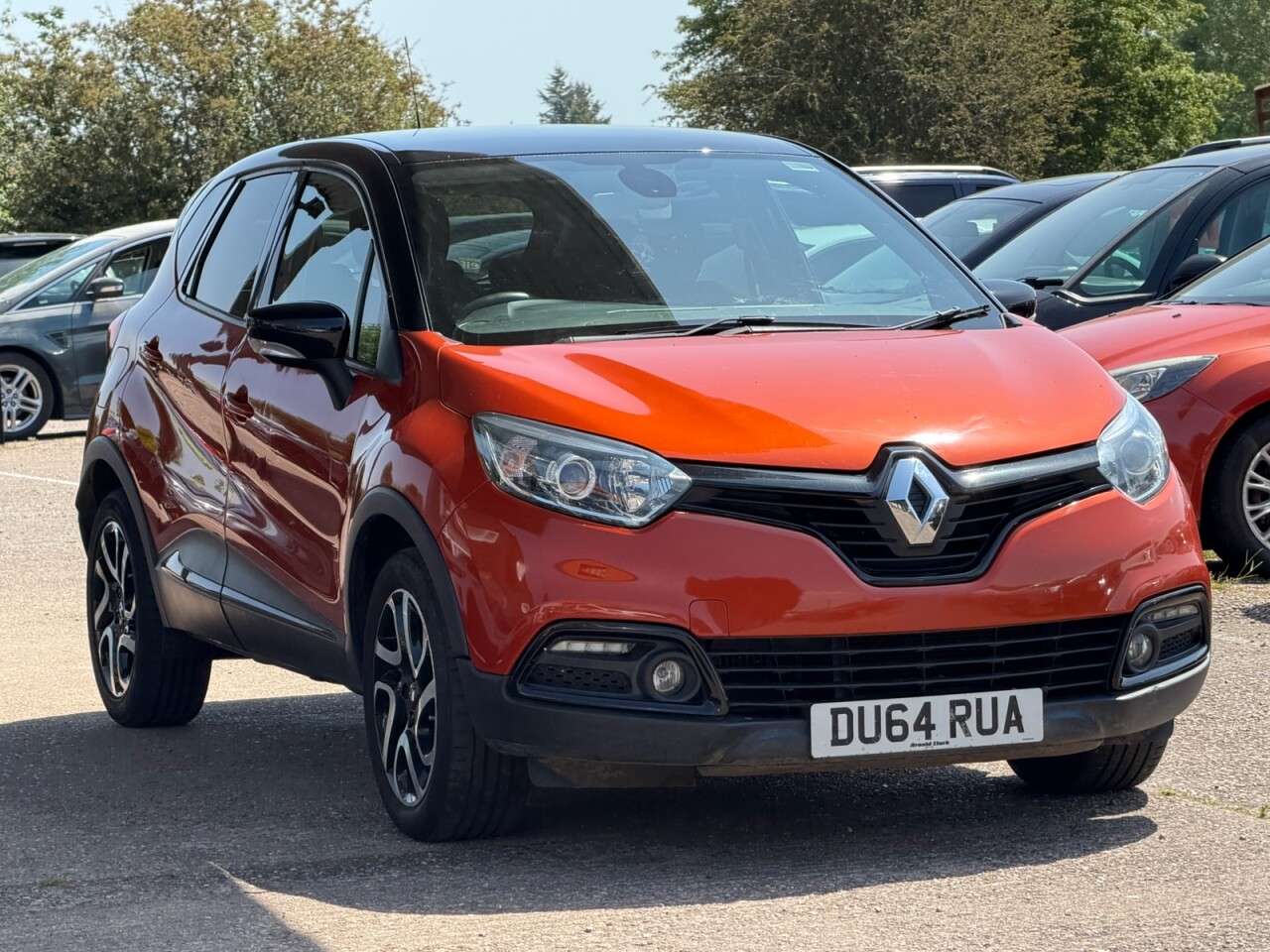 A 2014 RENAULT CAPTUR 0.9 TCe ENERGY Dynamique S MediaNav SUV 5dr Petrol Manual Euro 5 (s/s) (90 A 2014 RENAULT CAPTUR 0.9 TCe ENERGY Dynamique S MediaNav SUV 5dr Petrol Manual Euro 5 (s/s) (90