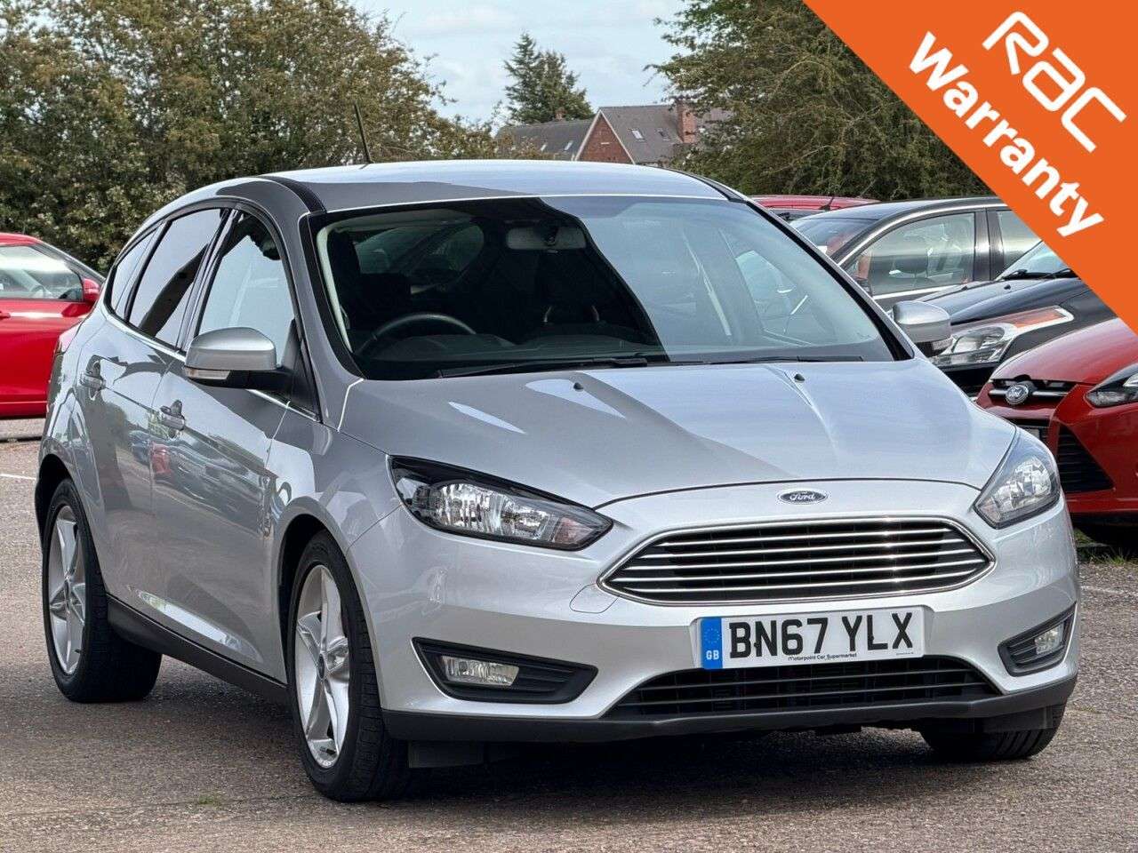 A 2017 FORD FOCUS 1.0T EcoBoost Zetec Edition Hatchback 5dr Petrol Manual Euro 6 (s/s) (125 p A 2017 FORD FOCUS 1.0T EcoBoost Zetec Edition Hatchback 5dr Petrol Manual Euro 6 (s/s) (125 p