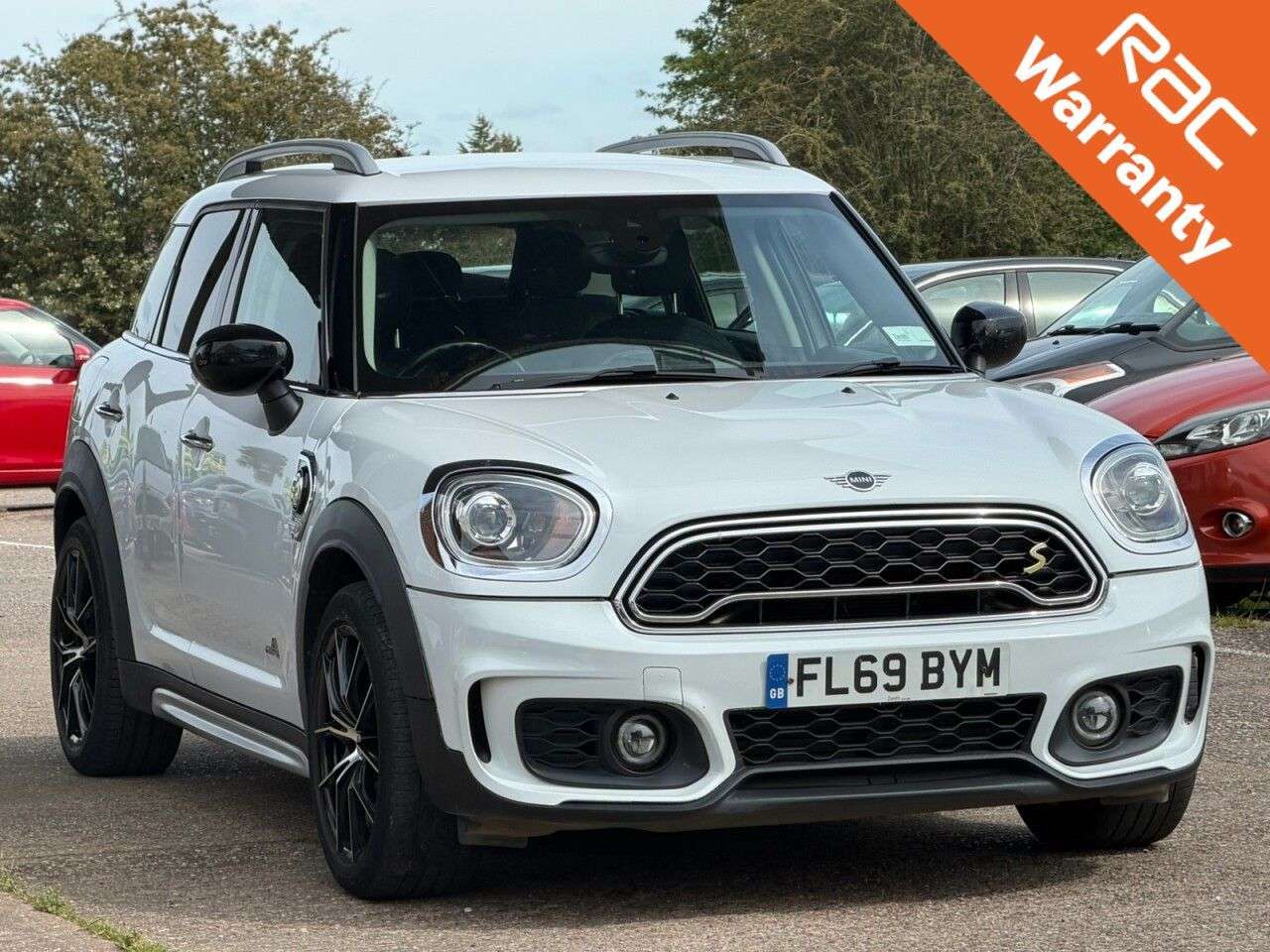 A 2019 MINI COUNTRYMAN 1.5 10kWh Cooper SE Classic SUV 5dr Petrol Plug-in Hybrid Auto ALL4 Euro 6 A 2019 MINI COUNTRYMAN 1.5 10kWh Cooper SE Classic SUV 5dr Petrol Plug-in Hybrid Auto ALL4 Euro 6