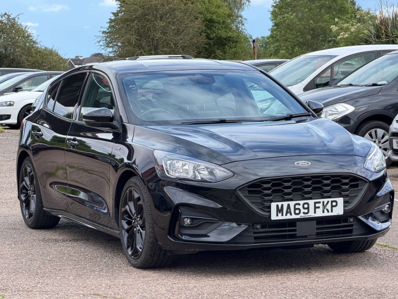 A 2019 FORD FOCUS 1.0T EcoBoost ST-Line X Hatchback 5dr Petrol Manual Euro 6 (s/s) (125 ps) * A 2019 FORD FOCUS 1.0T EcoBoost ST-Line X Hatchback 5dr Petrol Manual Euro 6 (s/s) (125 ps) *